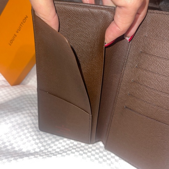 Louis Vuitton Damier Ebene Logo Print Wallet. Satin Dust Bag. - Picture 7 of 11